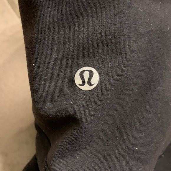 Lululemon Wunder Under Leggings - Picture 5 of 10